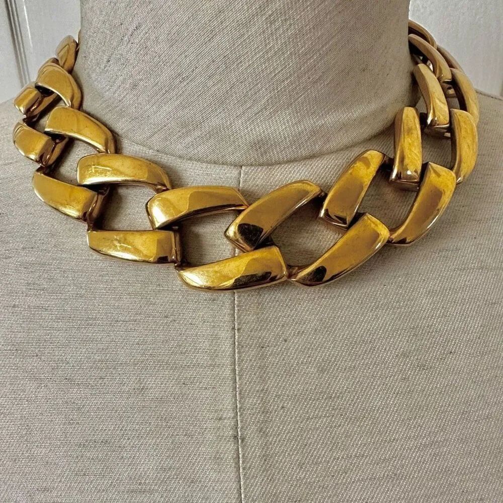 Napier vintage gold tone link necklace